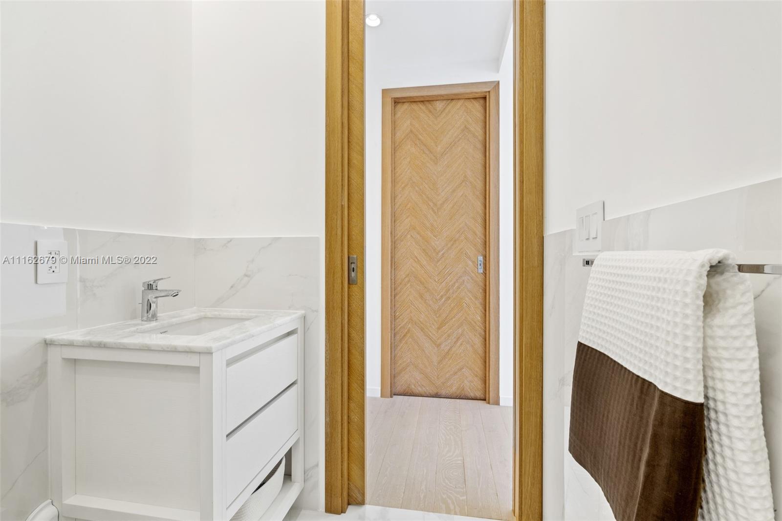 AQUA AT ALLISON ISLAND - Residential