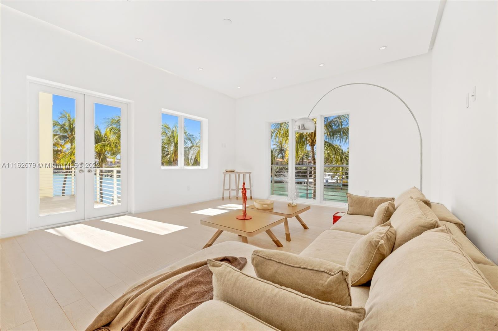 AQUA AT ALLISON ISLAND - Residential