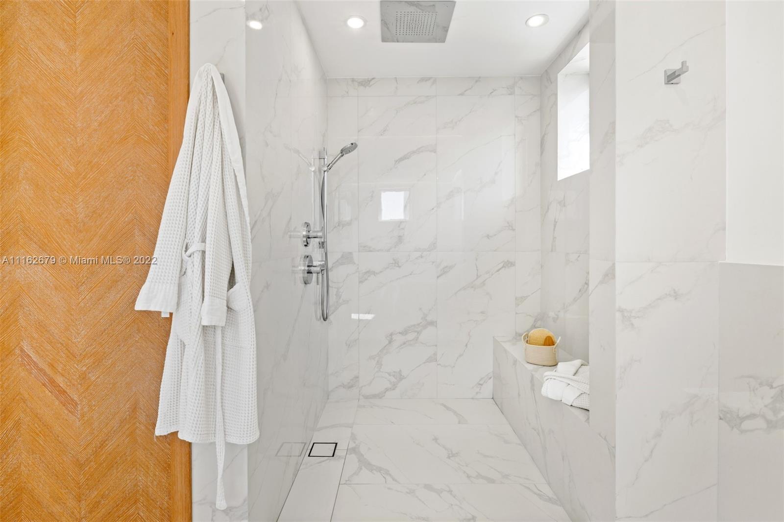 AQUA AT ALLISON ISLAND - Residential