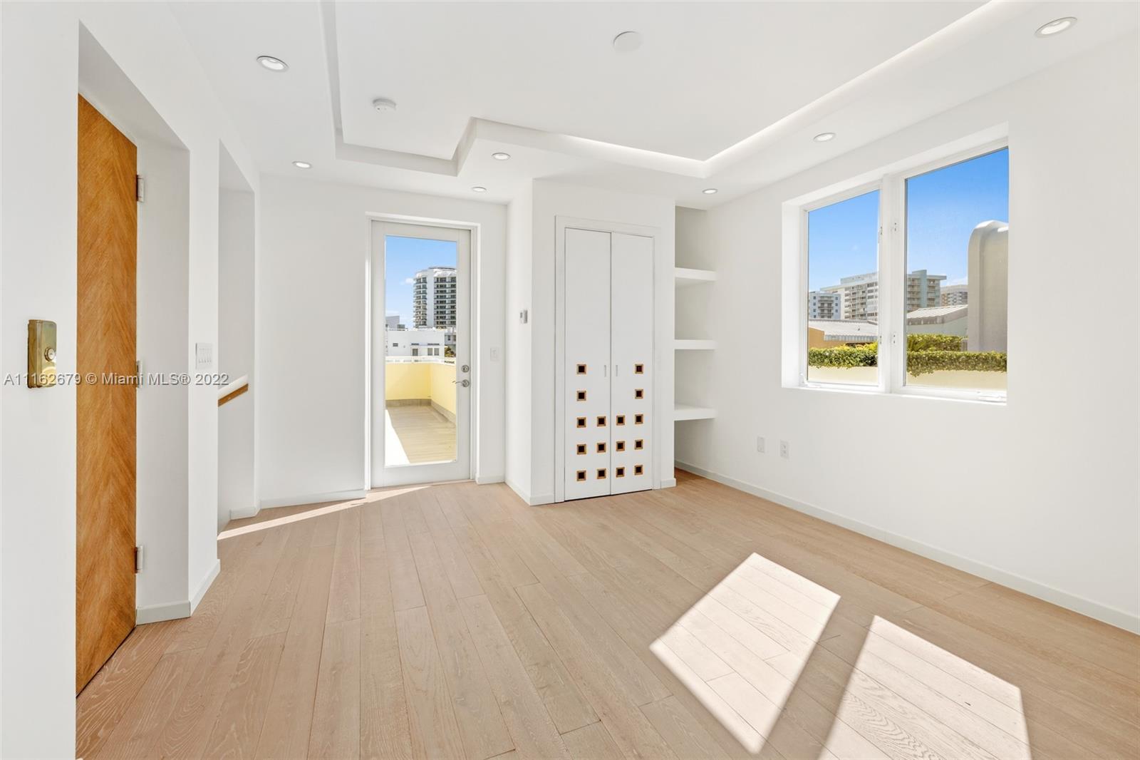 AQUA AT ALLISON ISLAND - Residential