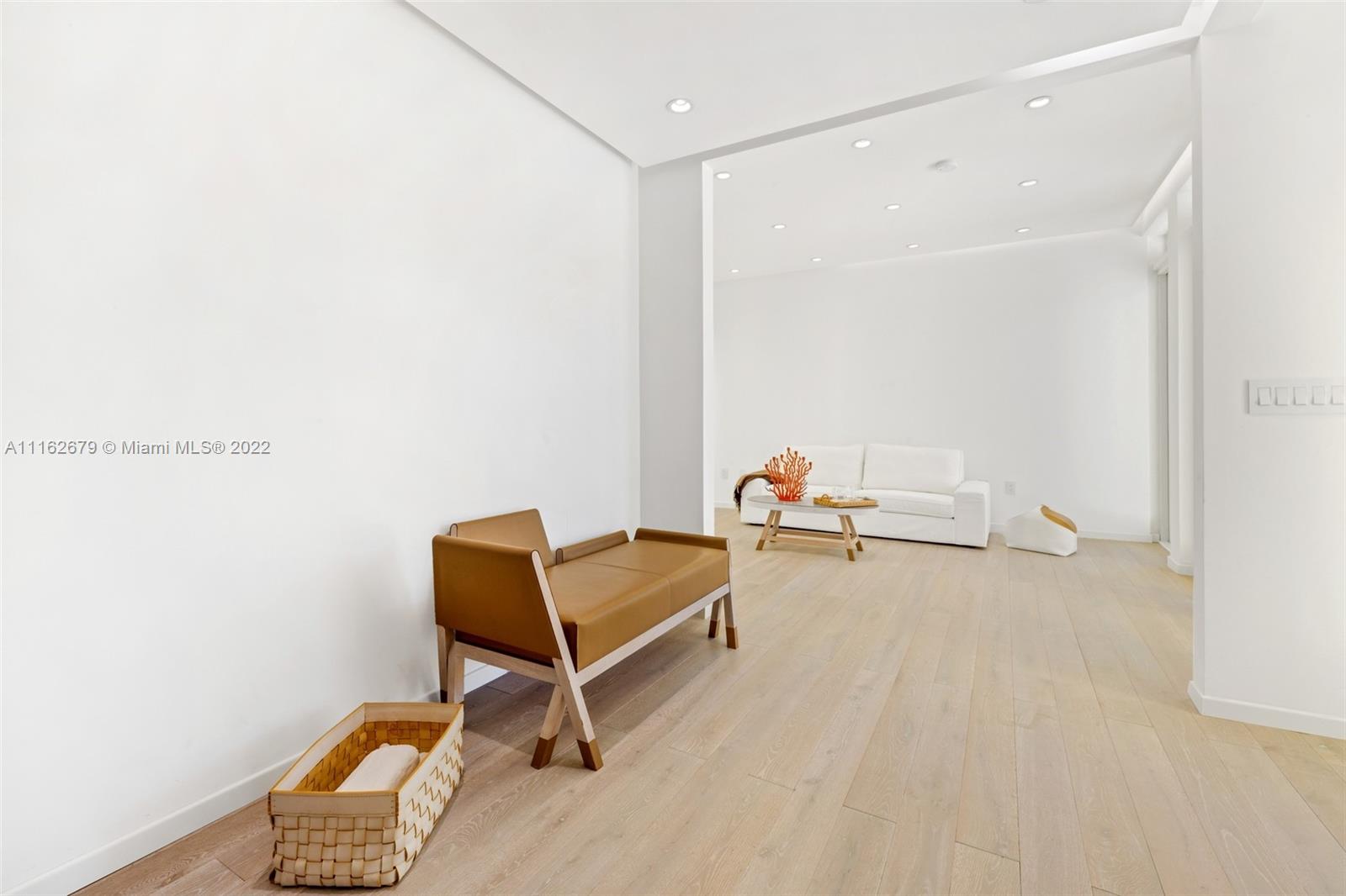 AQUA AT ALLISON ISLAND - Residential