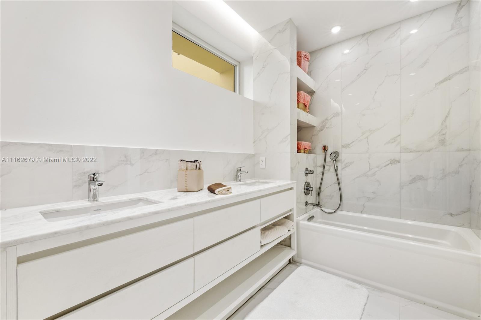 AQUA AT ALLISON ISLAND - Residential