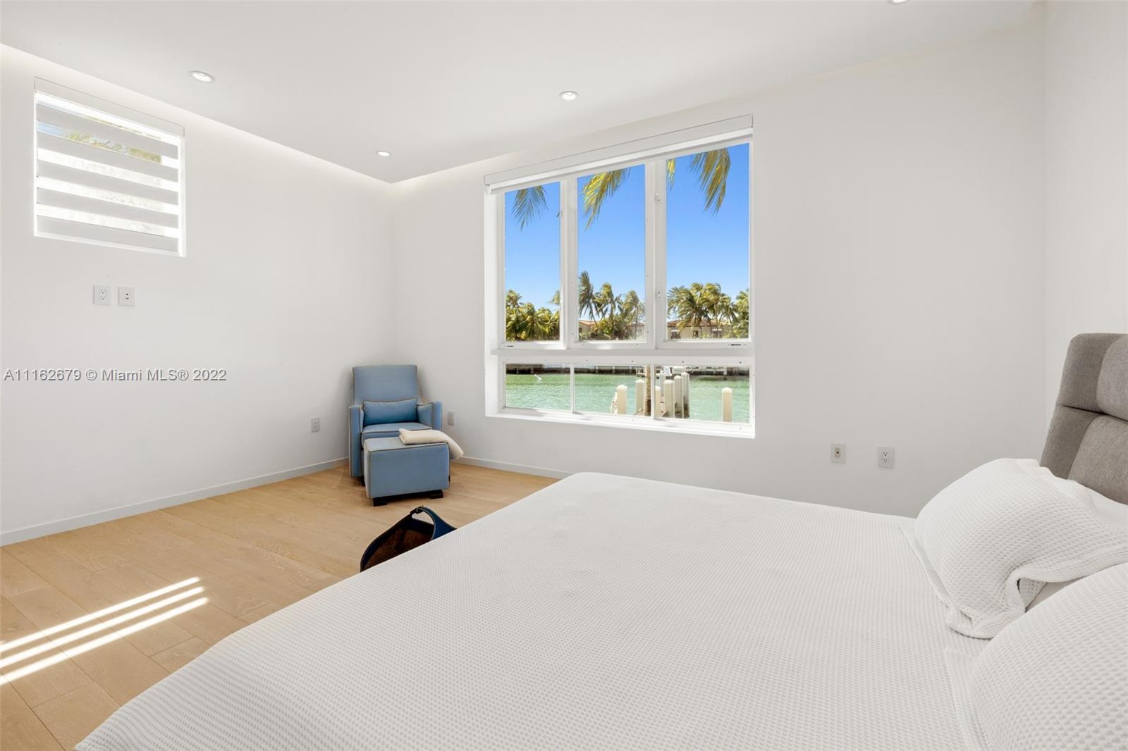 AQUA AT ALLISON ISLAND - Residential