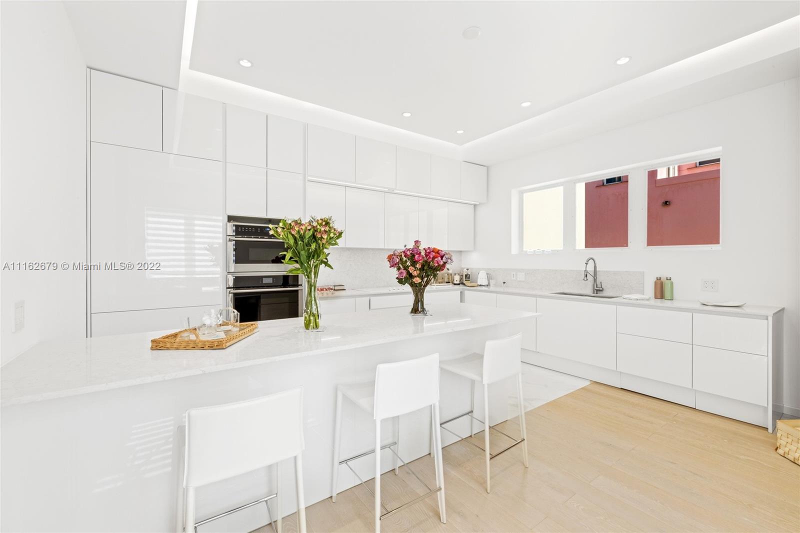 AQUA AT ALLISON ISLAND - Residential