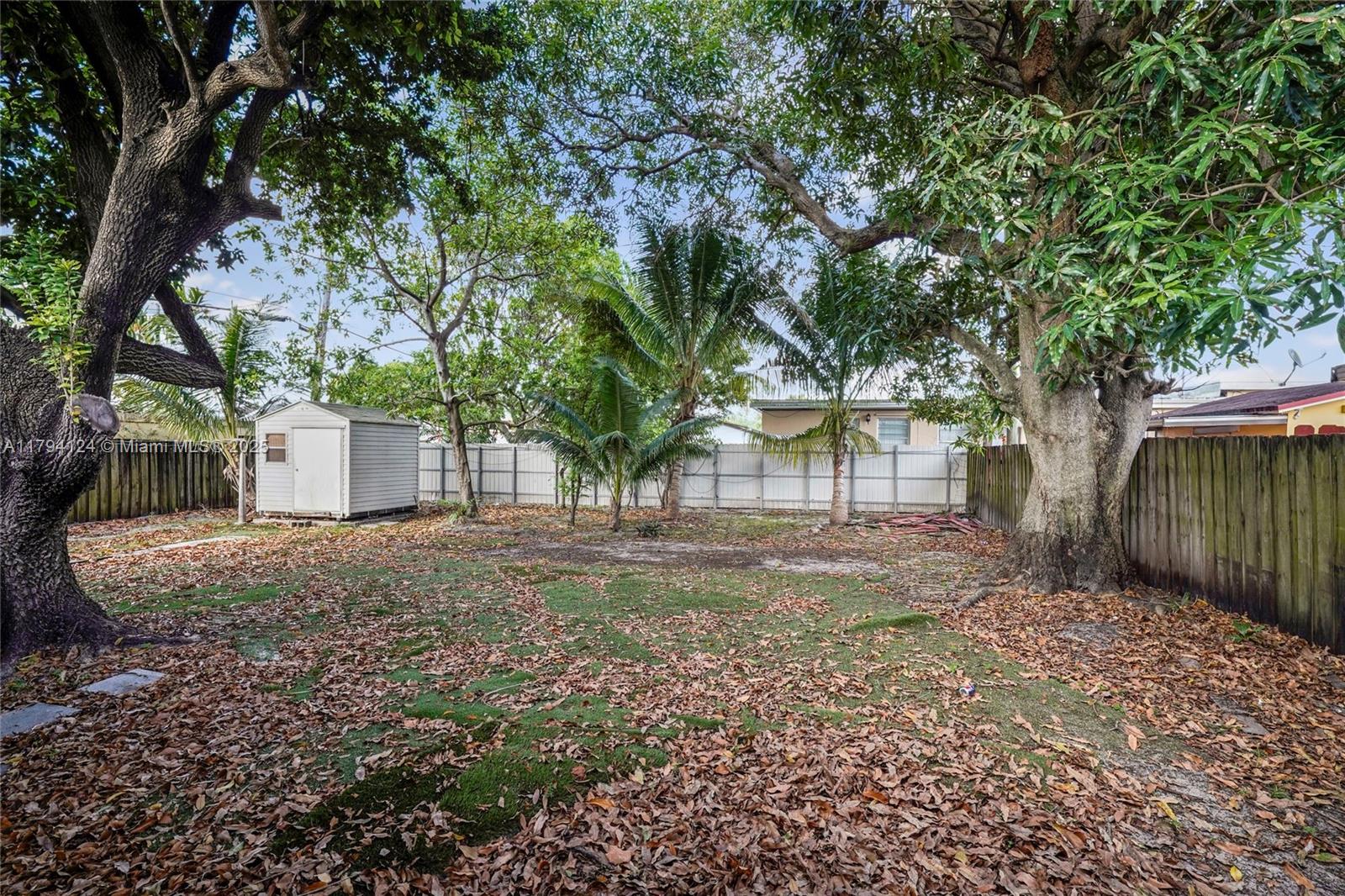 ROBINS HEIGHTS - Residential