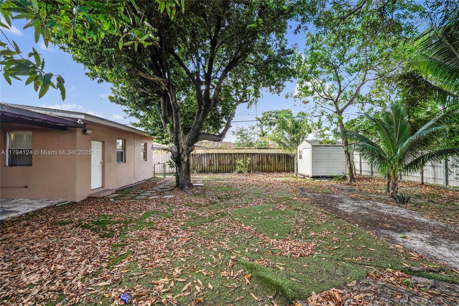 ROBINS HEIGHTS - Residential