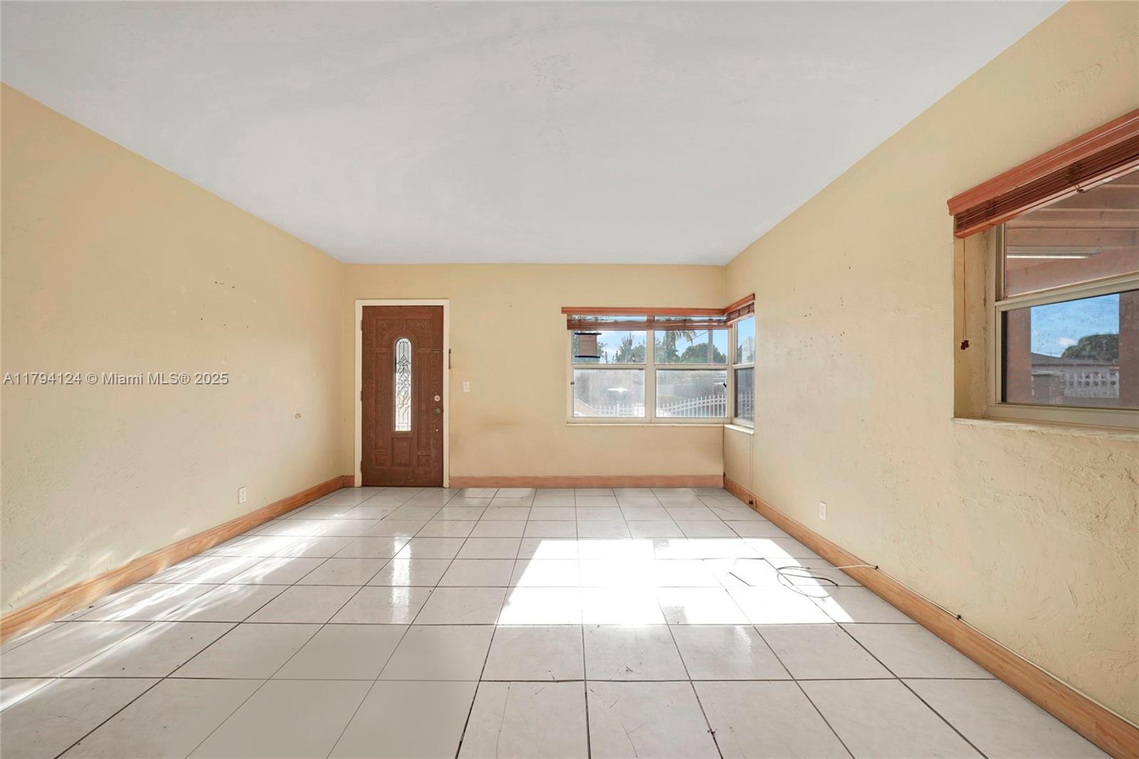 ROBINS HEIGHTS - Residential