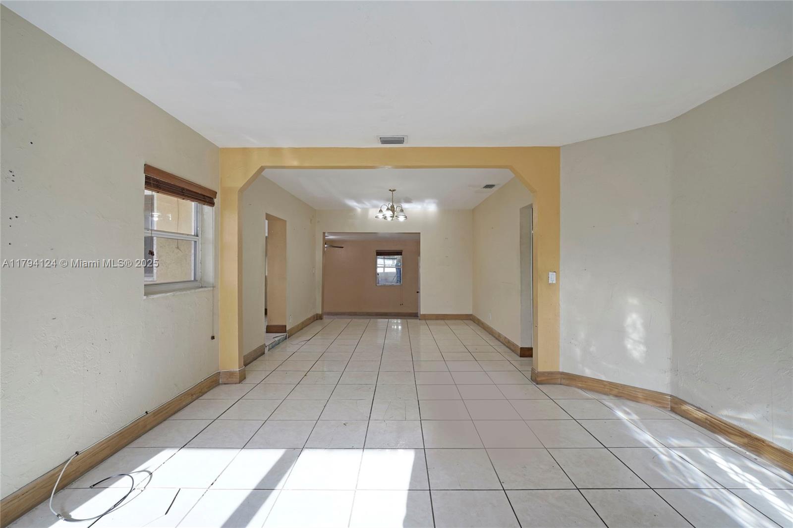 ROBINS HEIGHTS - Residential