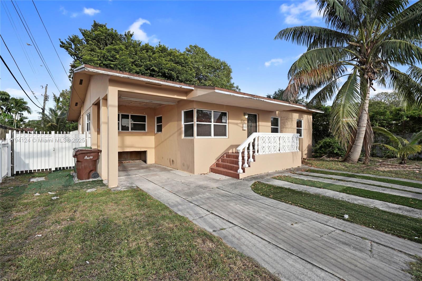 ROBINS HEIGHTS - Residential