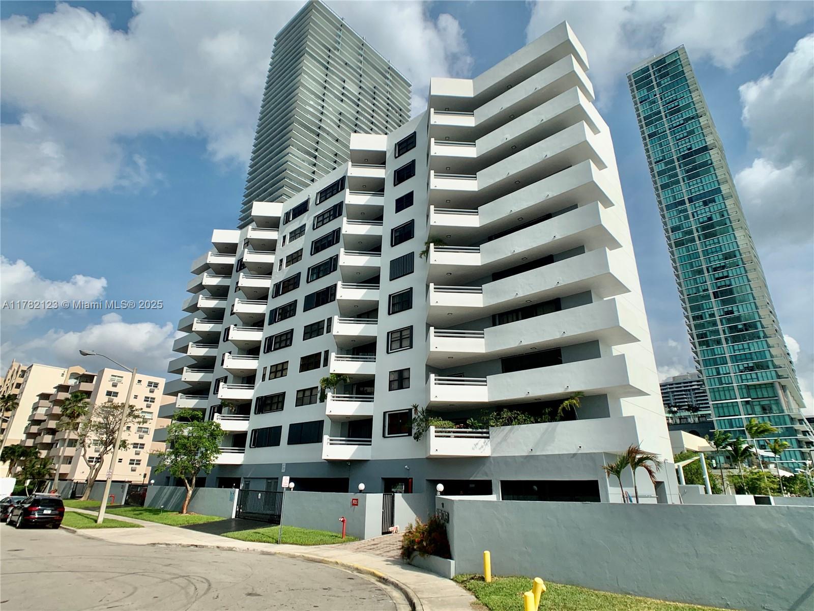 555 Ne 30th St 1004, Miami, Broward County, Florida - 2 Bedrooms  
2 Bathrooms - 