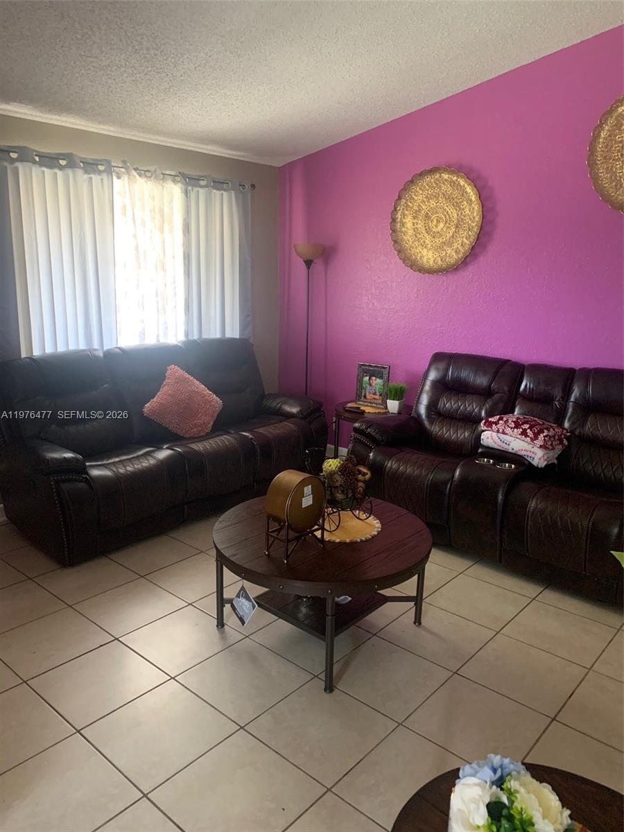 LAKEVIEW GARDENS CONDO - Residential