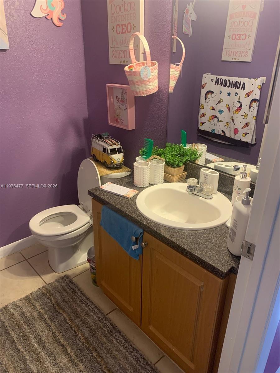 LAKEVIEW GARDENS CONDO - Residential