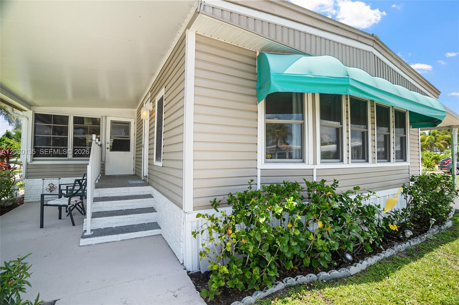 202 NW 52nd Ct