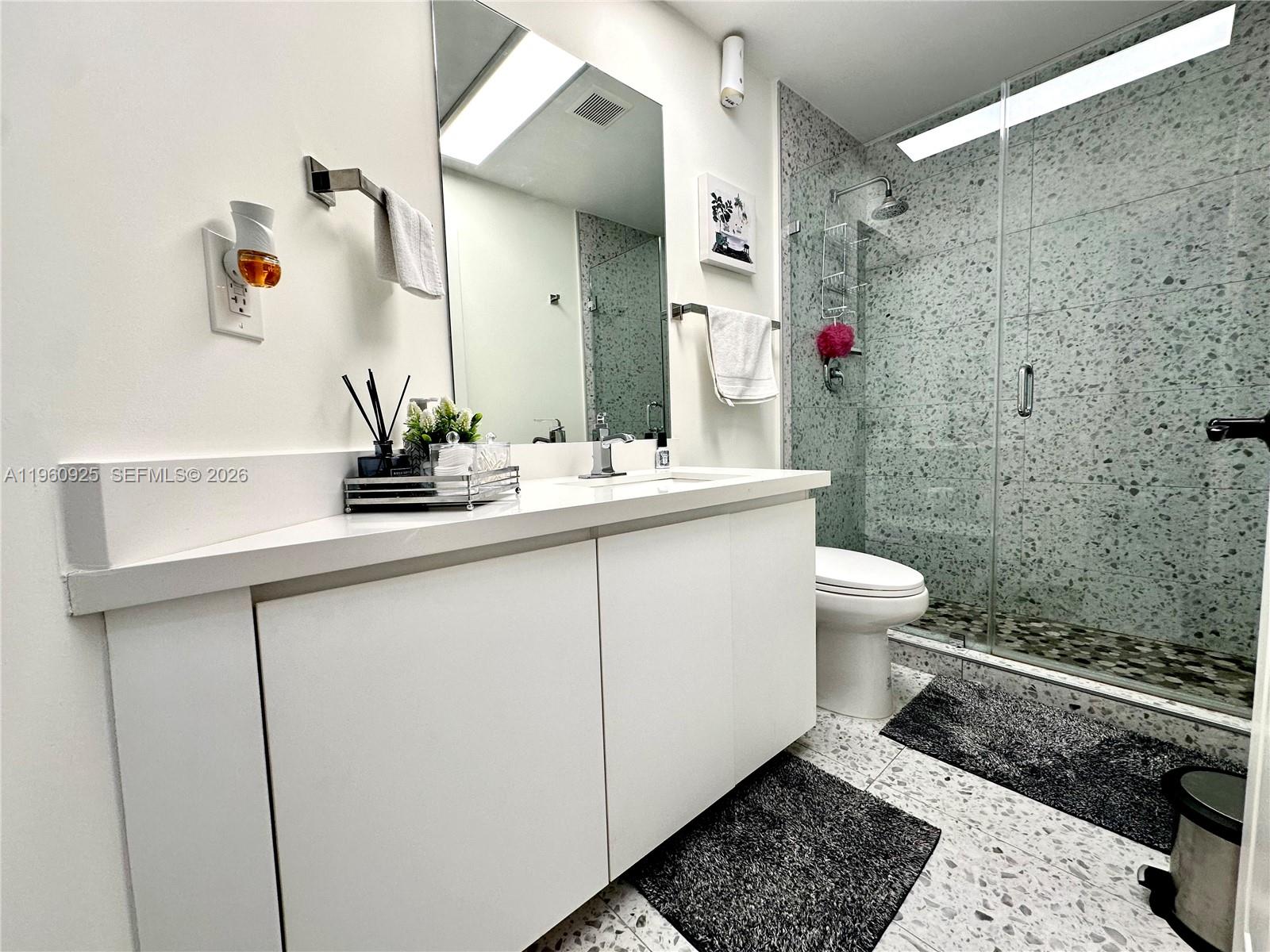 COACH HOUSES OF TOWN PLAC - Residential