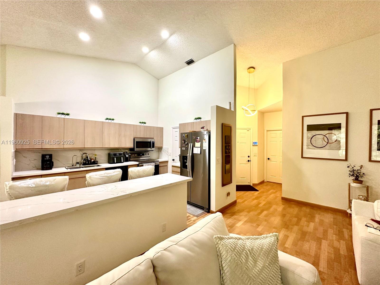 COACH HOUSES OF TOWN PLAC - Residential