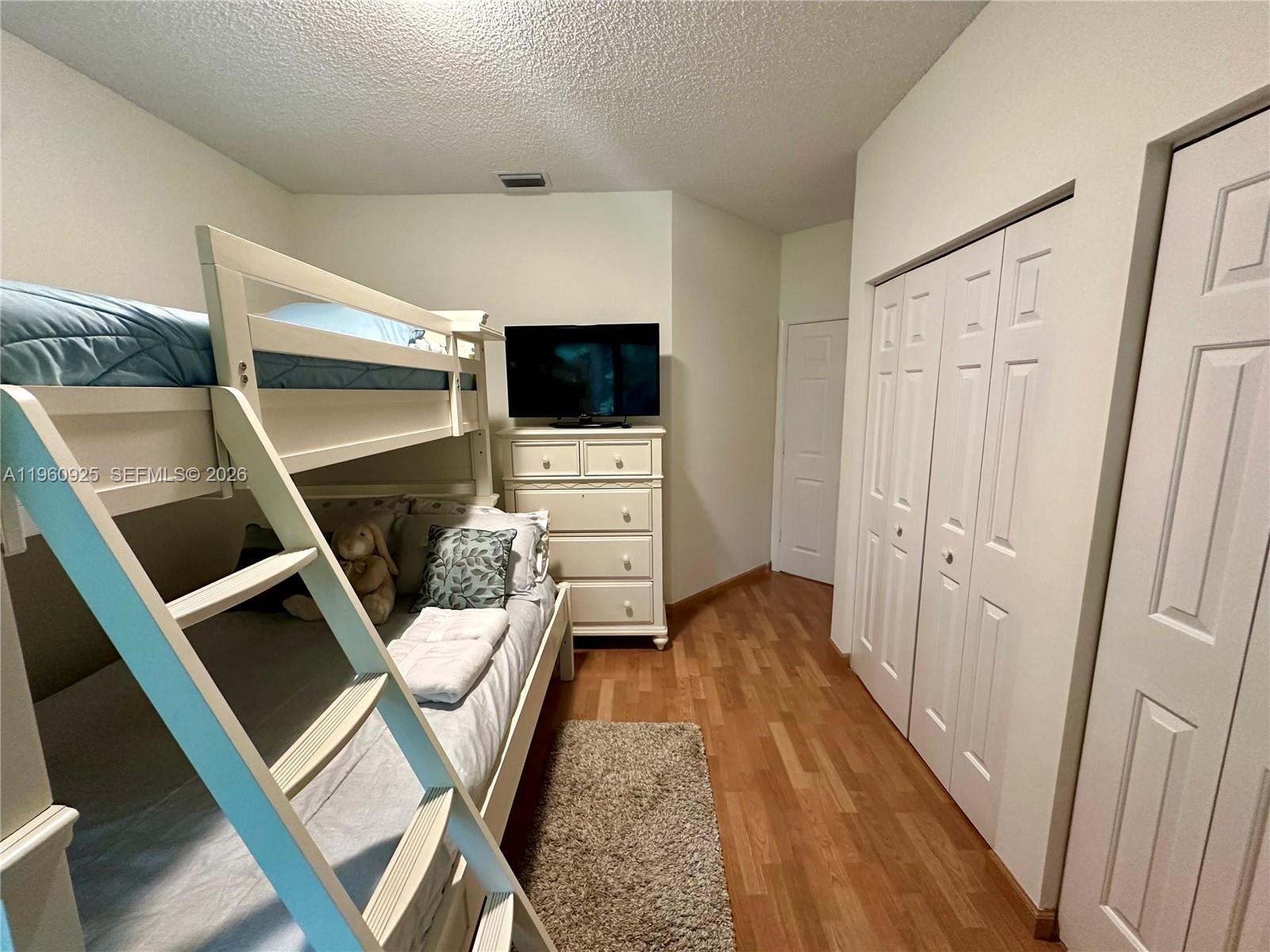 COACH HOUSES OF TOWN PLAC - Residential