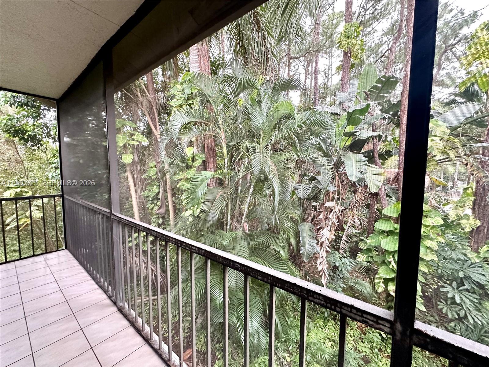 COACH HOUSES OF TOWN PLAC - Residential