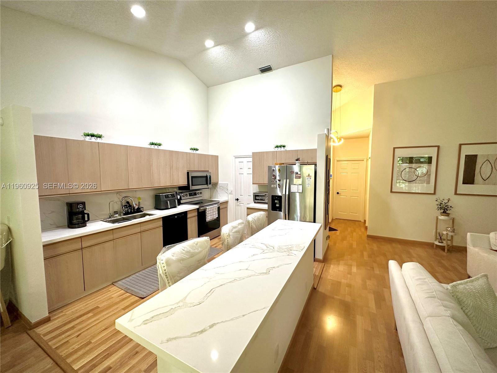 COACH HOUSES OF TOWN PLAC - Residential