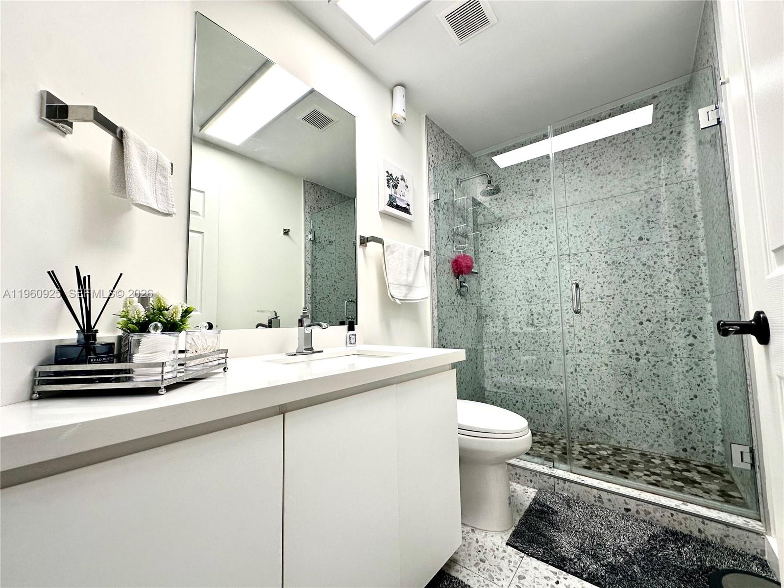 COACH HOUSES OF TOWN PLAC - Residential