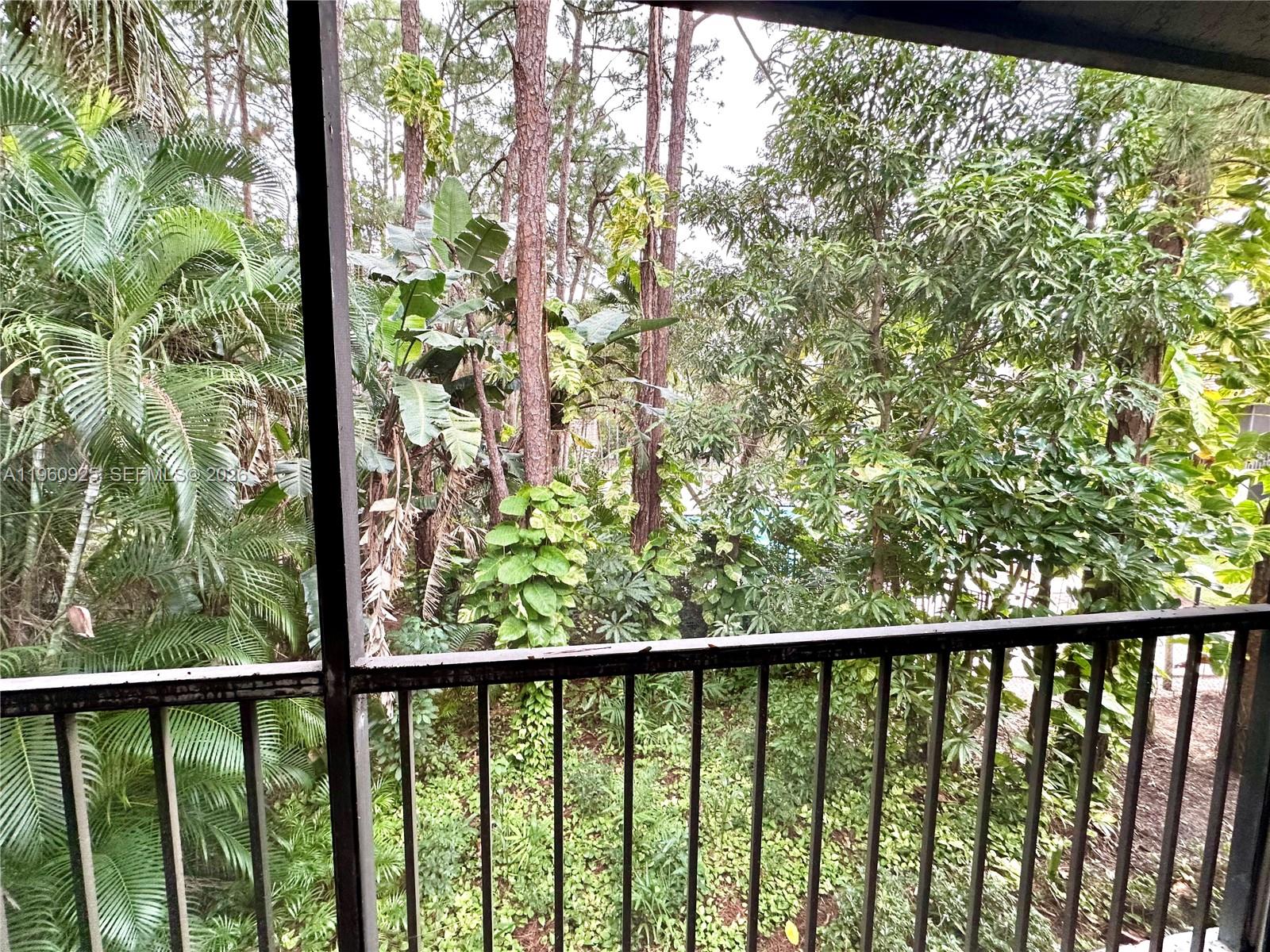 COACH HOUSES OF TOWN PLAC - Residential