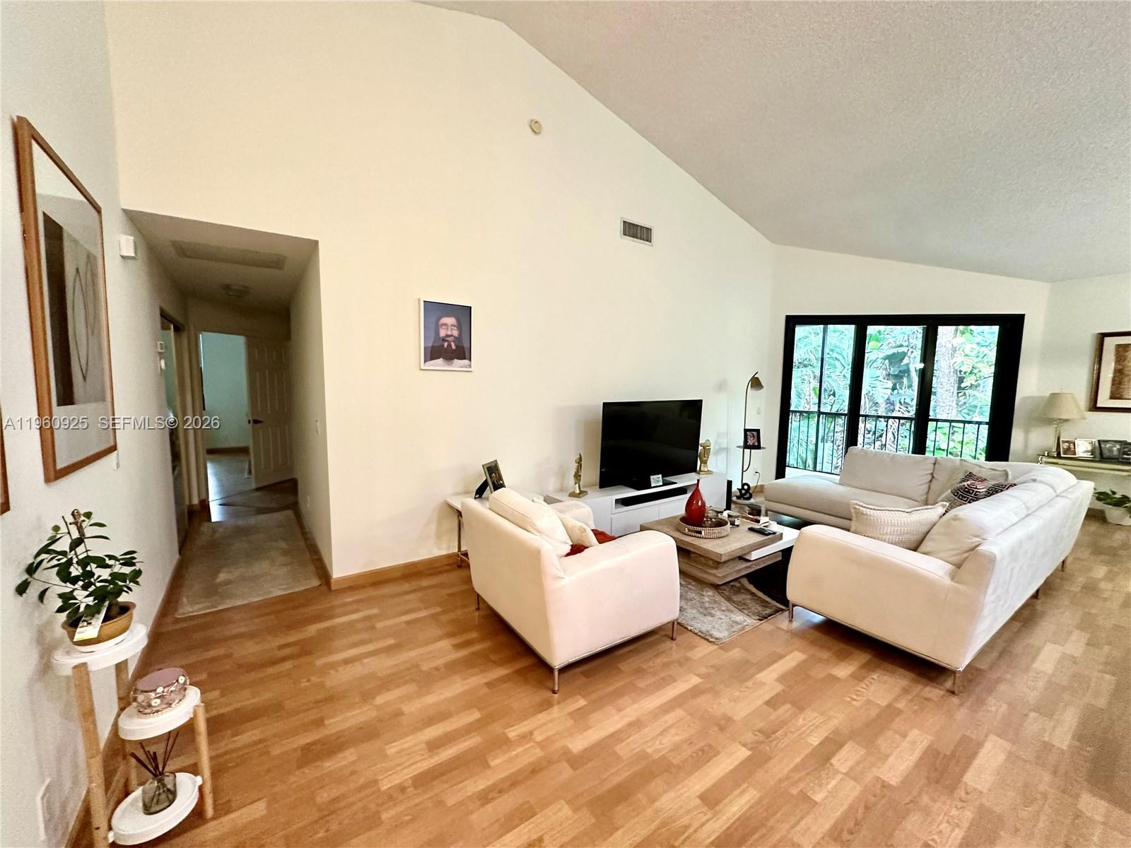 COACH HOUSES OF TOWN PLAC - Residential