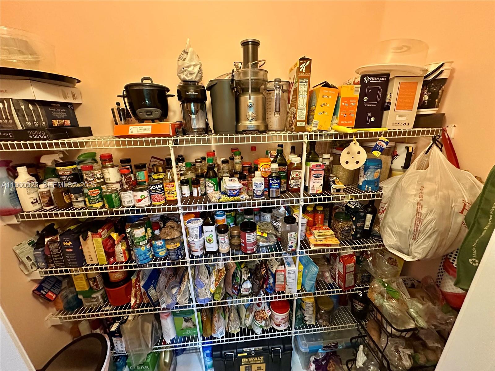 COACH HOUSES OF TOWN PLAC - Residential