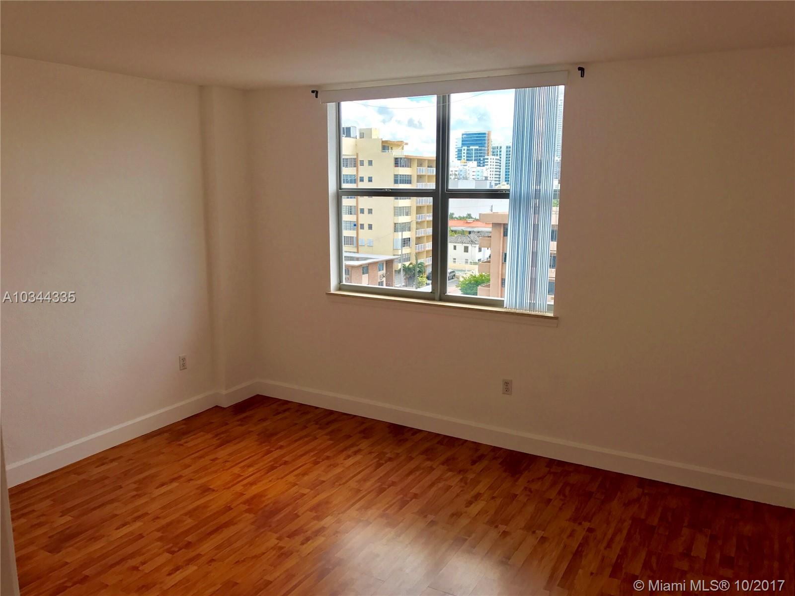 401 BLU - Residential Lease