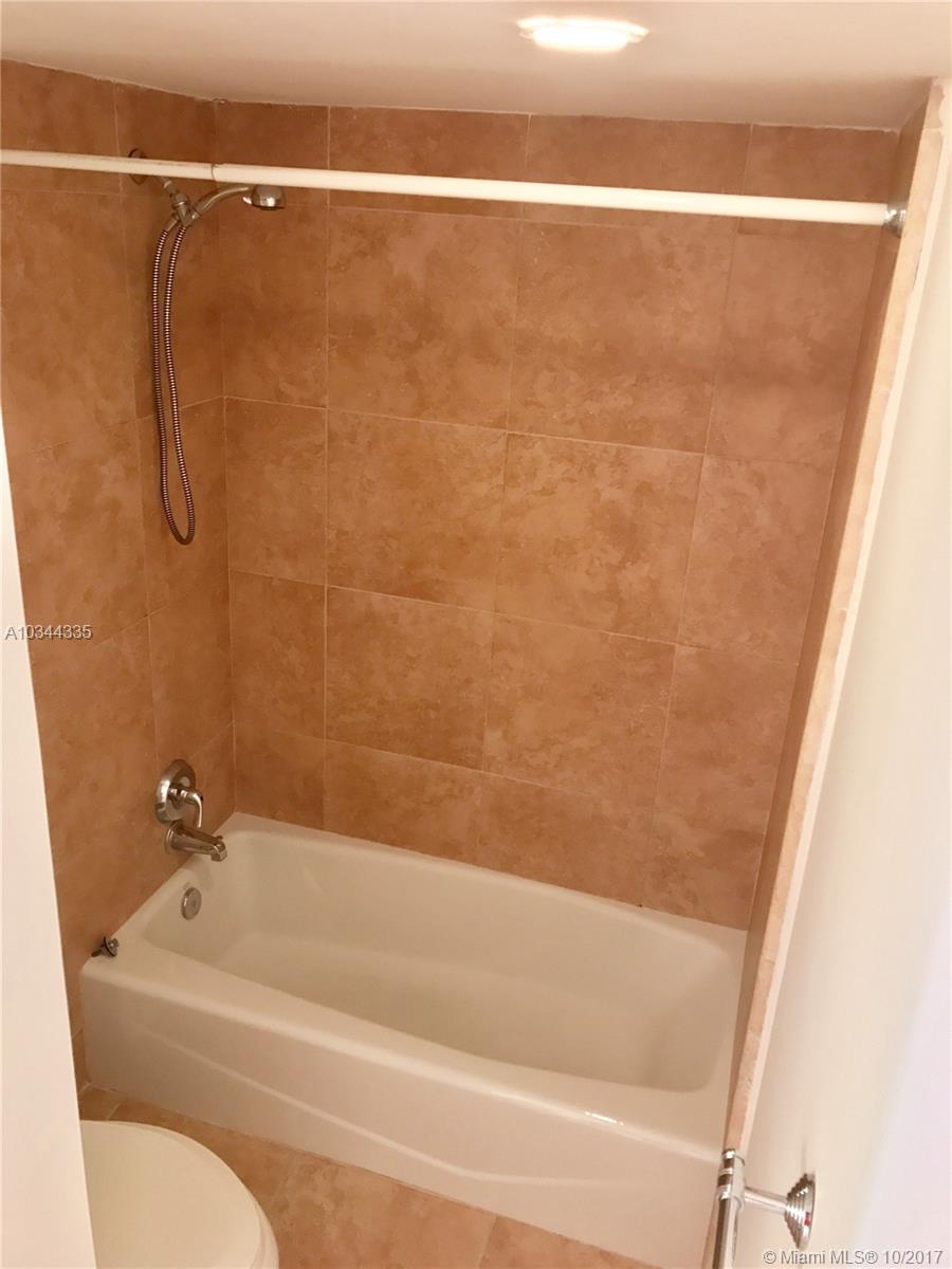 401 BLU - Residential Lease