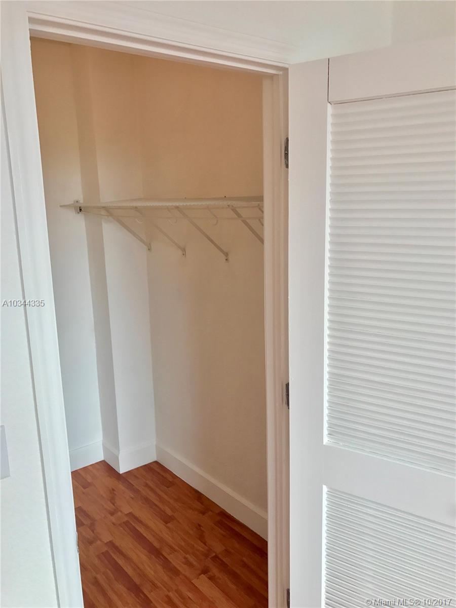 401 BLU - Residential Lease