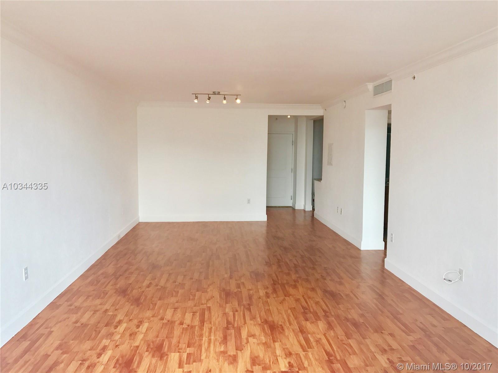 401 BLU - Residential Lease