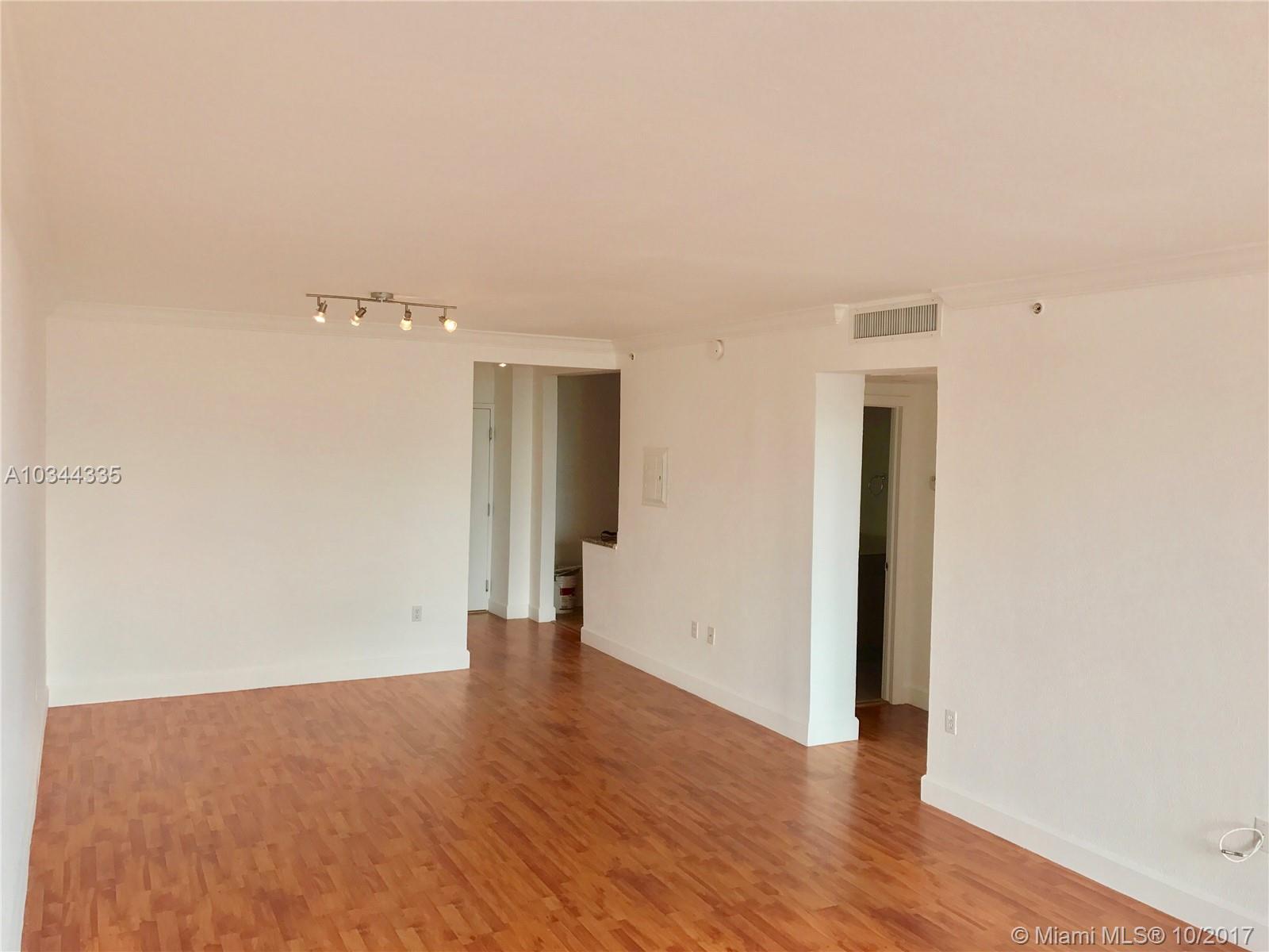 401 BLU - Residential Lease