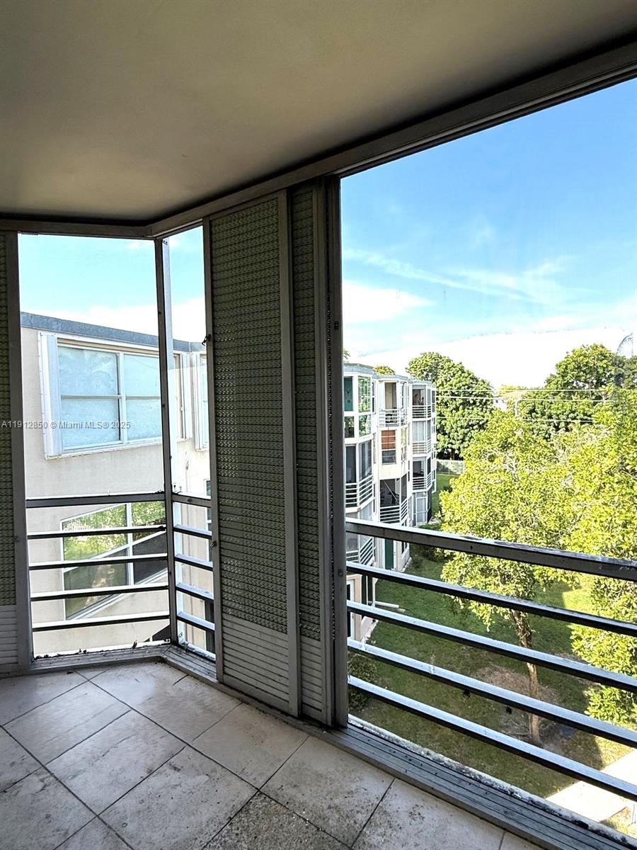 ROLLING GREEN CONDO D - Residential Lease