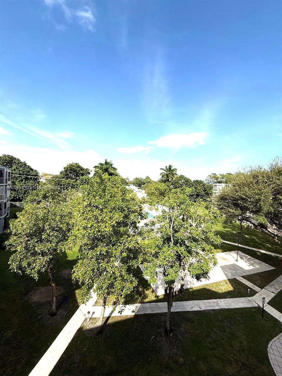 ROLLING GREEN CONDO D - Residential Lease