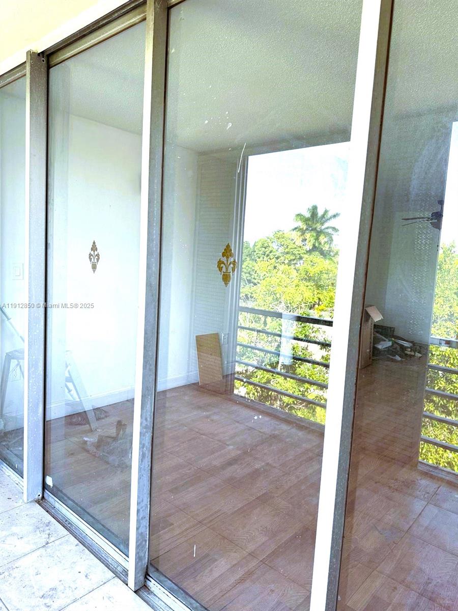 ROLLING GREEN CONDO D - Residential Lease