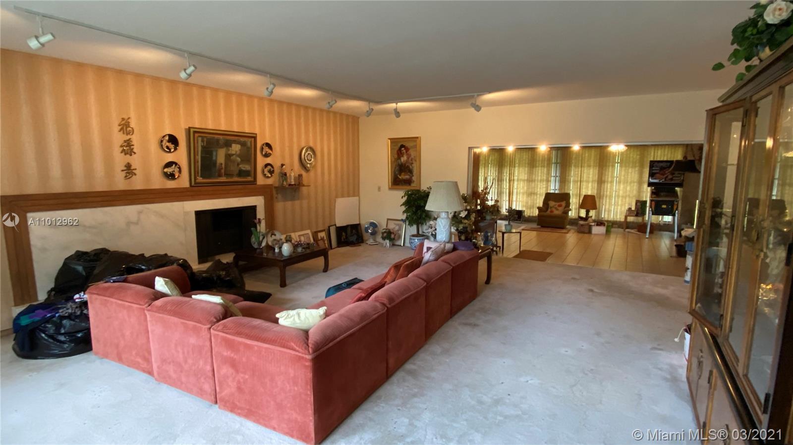 BAY HEIGHTS - Residential