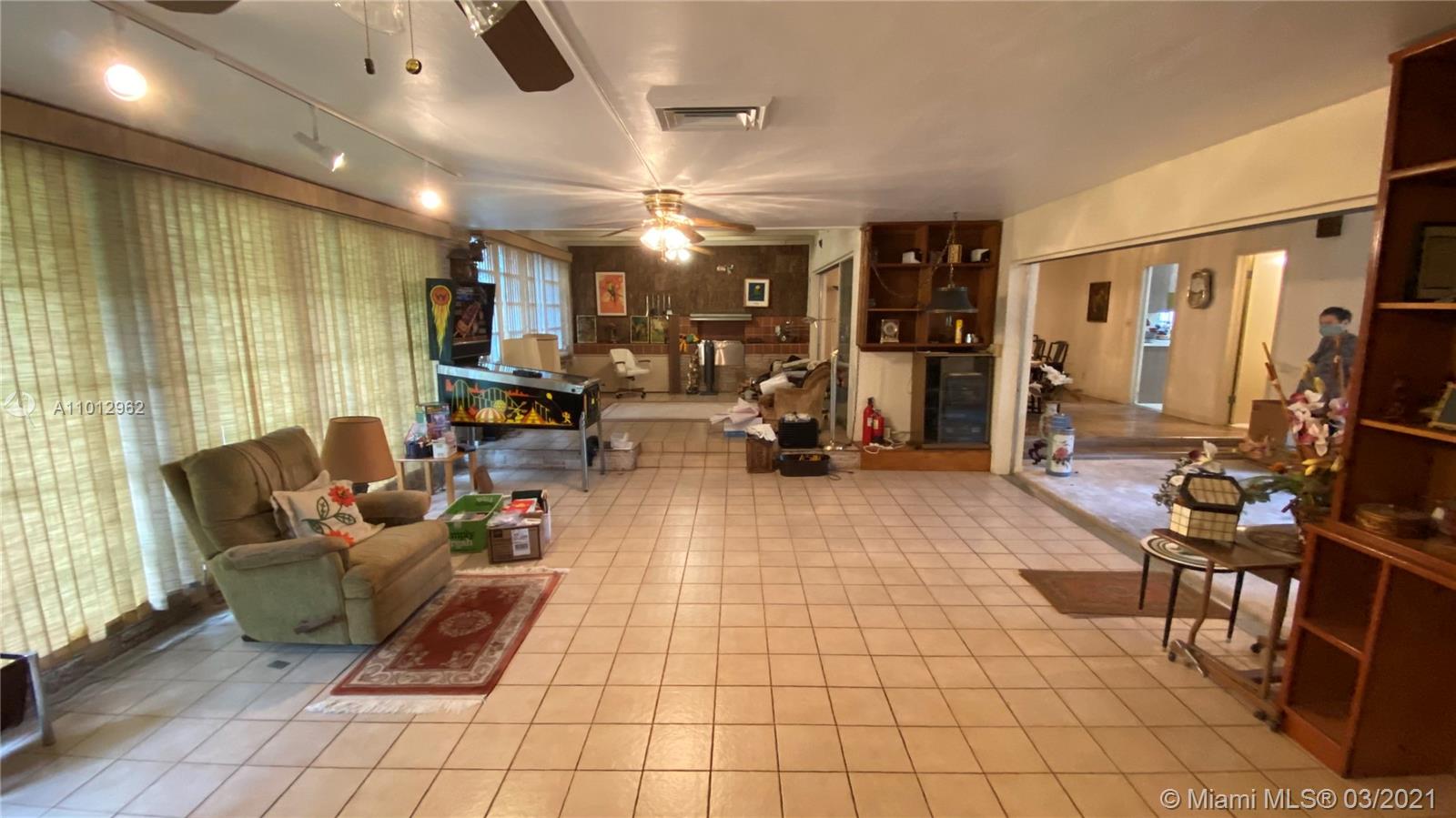 BAY HEIGHTS - Residential