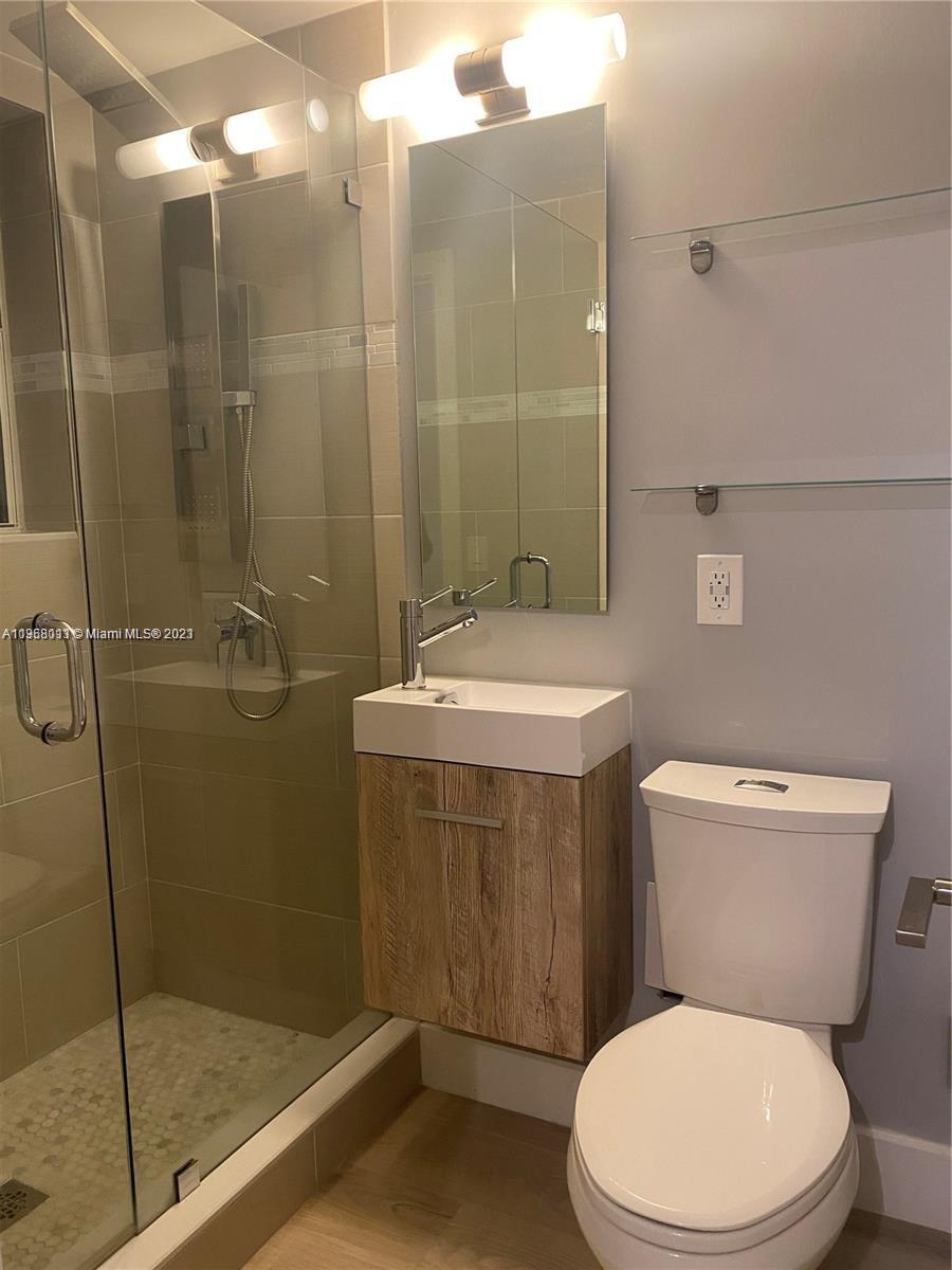 THE OAKS AT SOUTH MIAMI C - Residential Lease