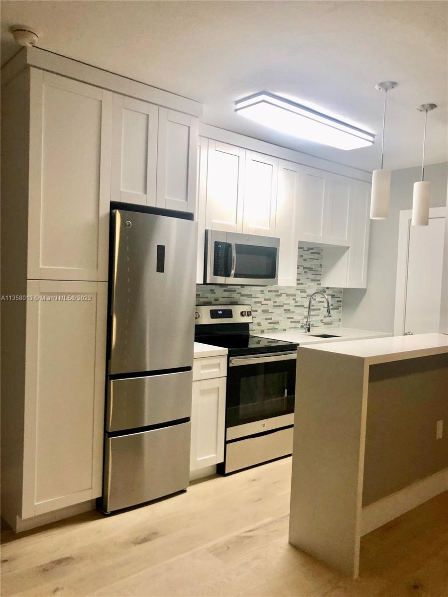 THE OAKS AT SOUTH MIAMI C - Residential Lease