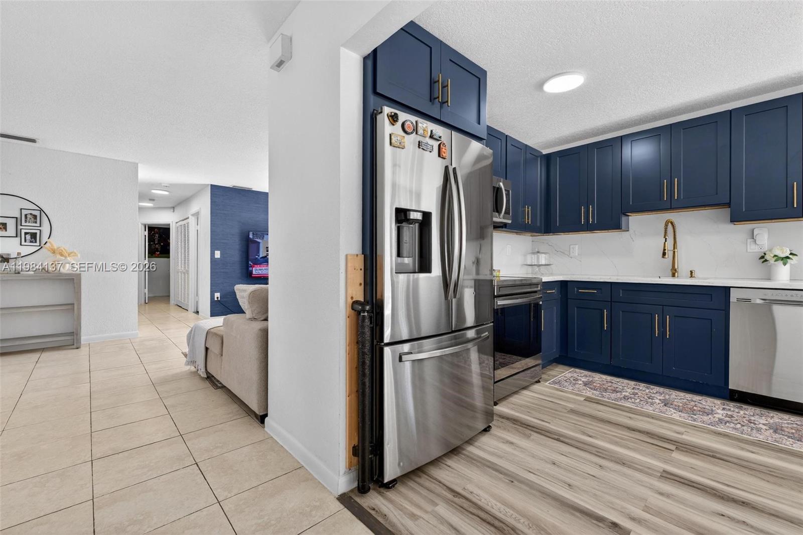 LAKES BY THE BAY SEC 5 - Residential