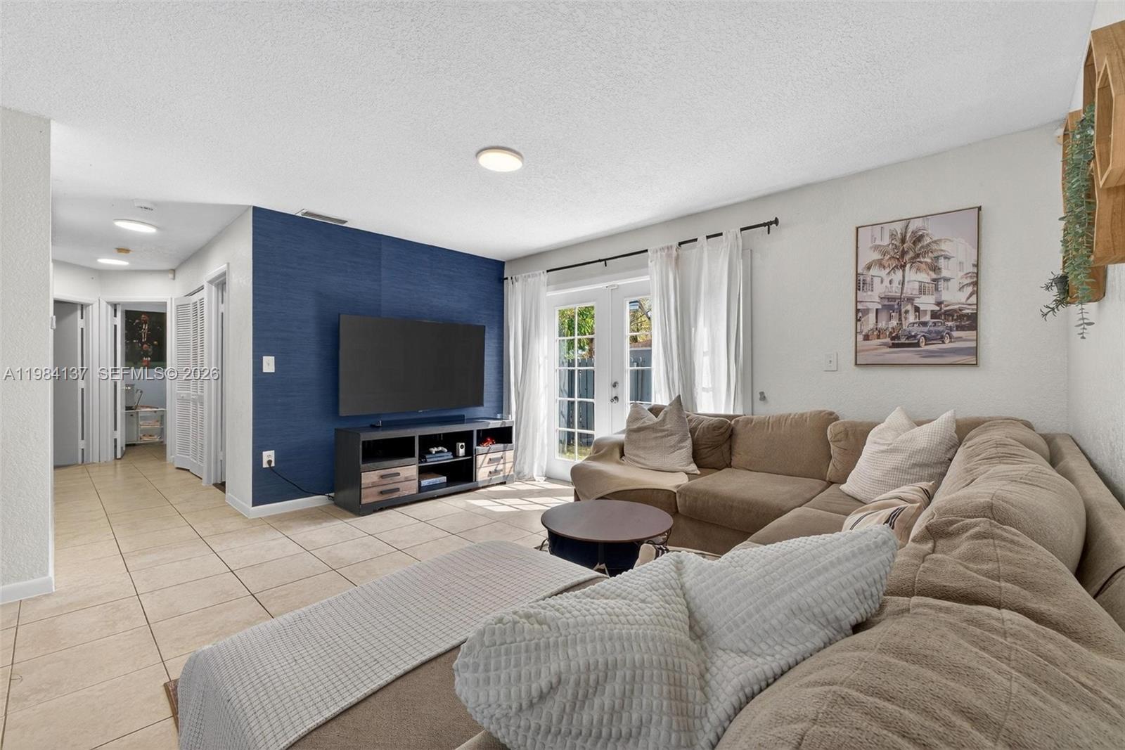 LAKES BY THE BAY SEC 5 - Residential