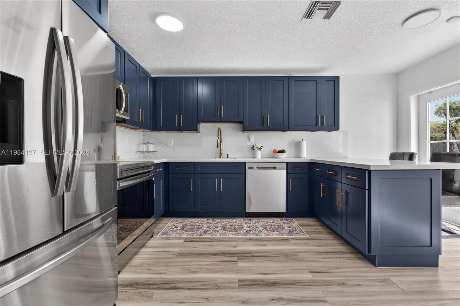 LAKES BY THE BAY SEC 5 - Residential