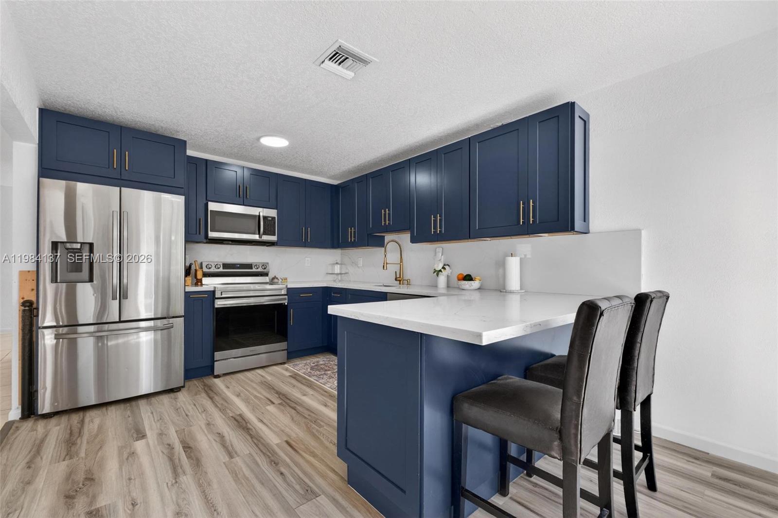 LAKES BY THE BAY SEC 5 - Residential