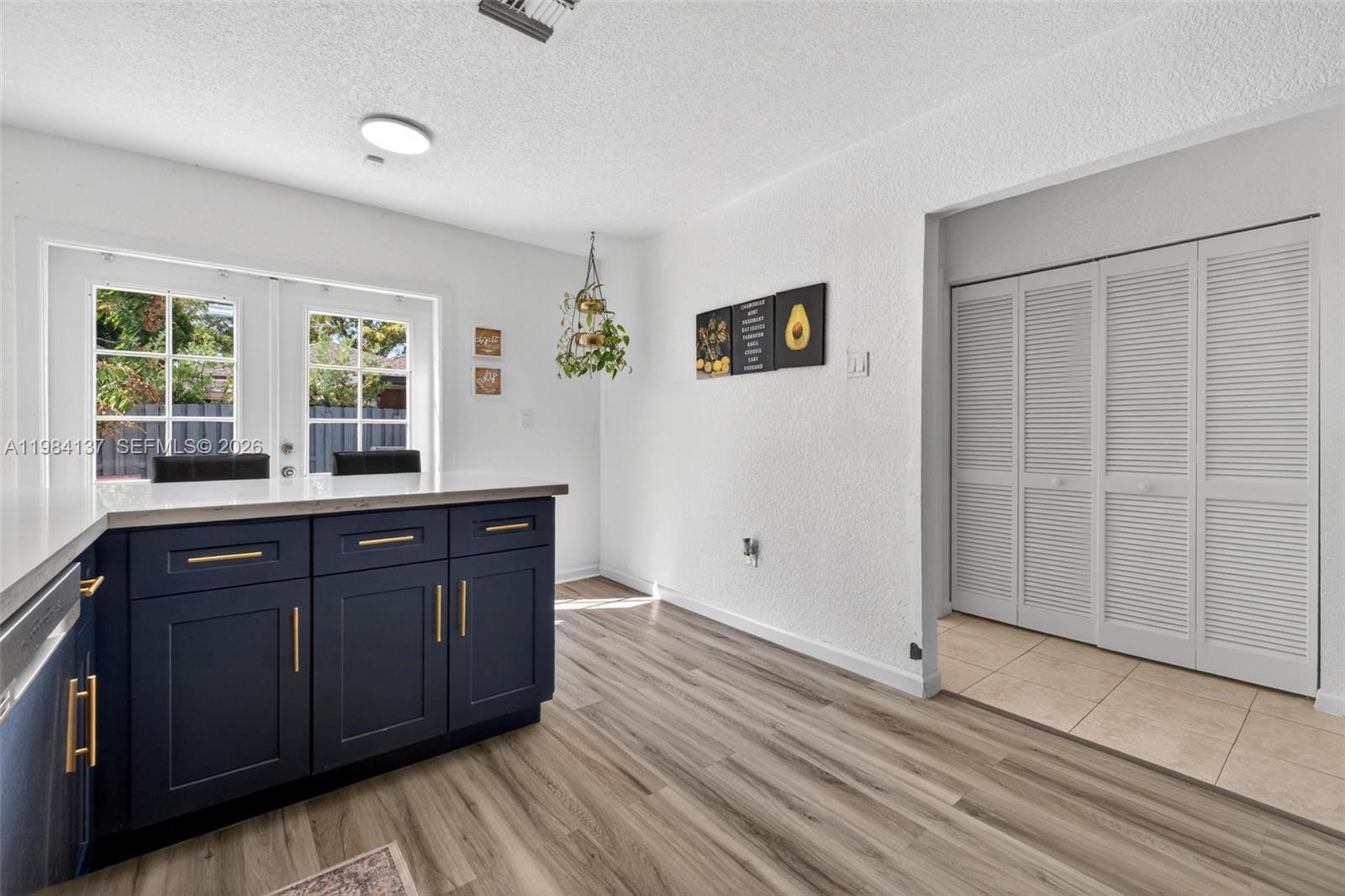 LAKES BY THE BAY SEC 5 - Residential