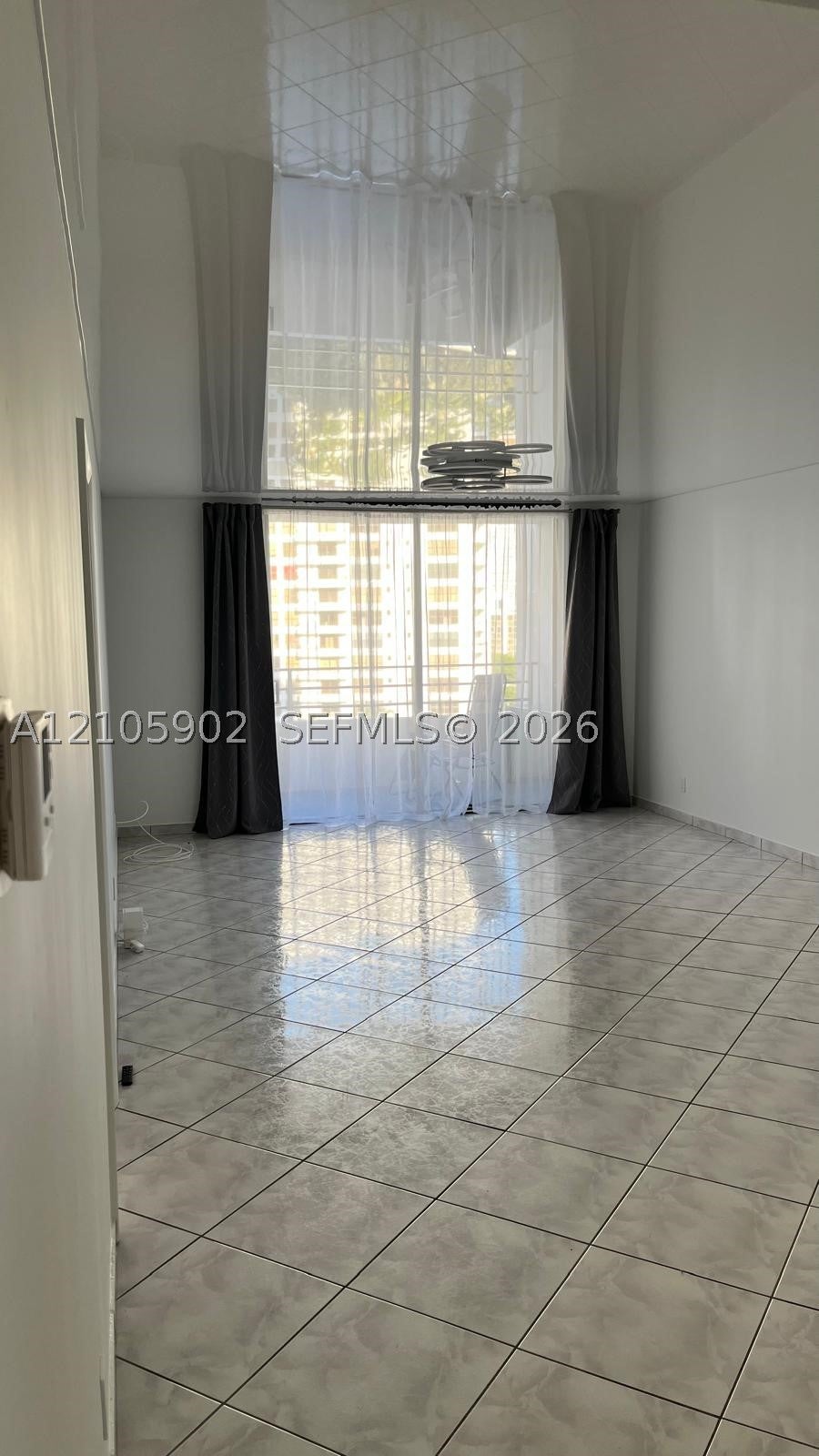 600 Three Islands Blvd 913