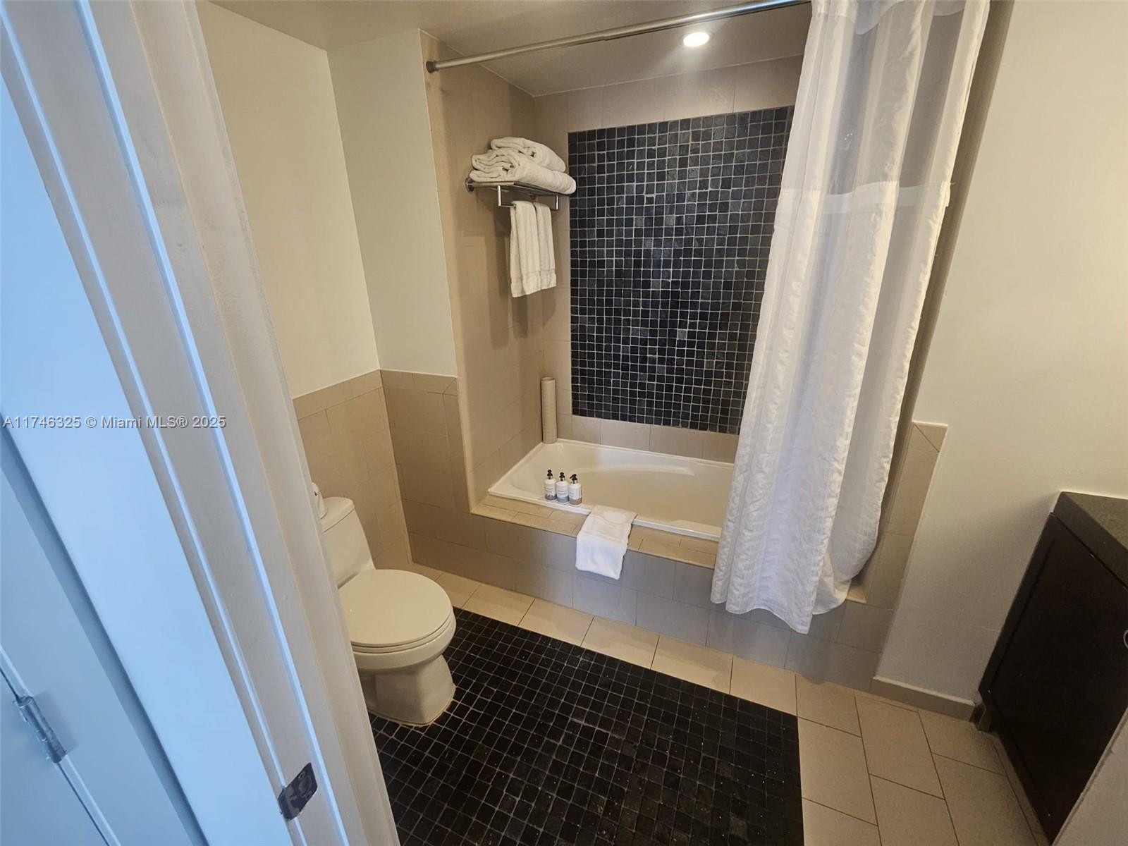 SOLE CONDO - Residential