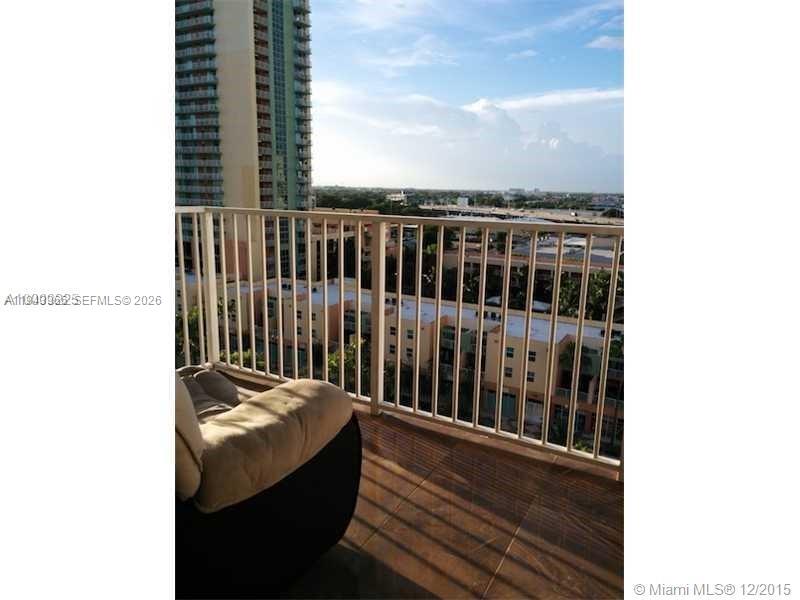 MADISON DOWNTOWN CONDO - Residential