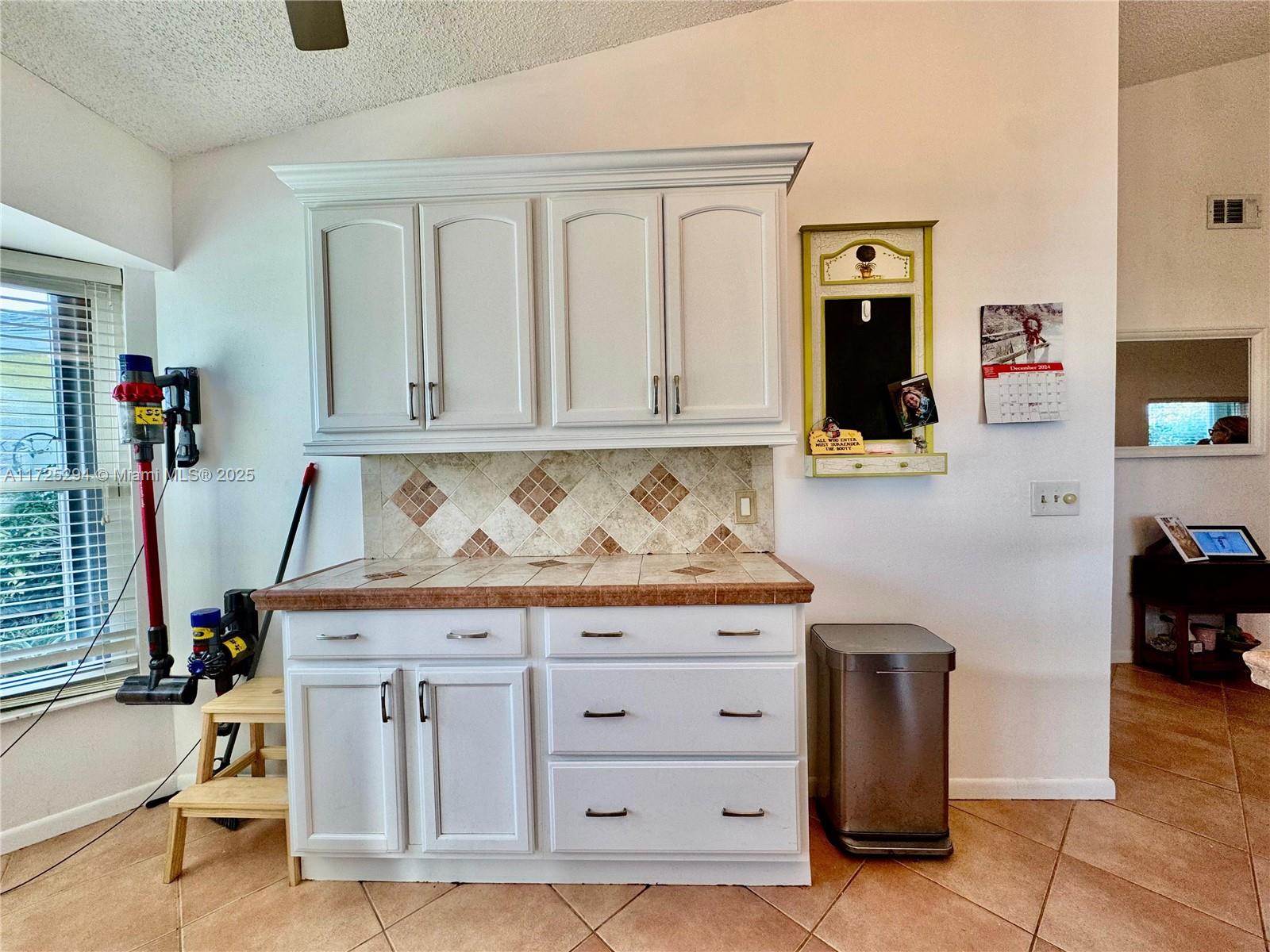 Beautiful Villa 2bd 2ba,1 car garage in Exclusive 55+ community. This Villa is situated on a premium corner lot.
Very private and well landscaped. Kitchen has been updated with custom cabinets, custom counter tops. All
flooring has been upgrades to tile. The porch has been enclosed with windows for a serene setting. Electric shades
on the sliders. New Washer & Dryer. Both Master and 2nd bedroom have large closets. The community amenities include Clubhouse. Pool ,Shuffleboard.