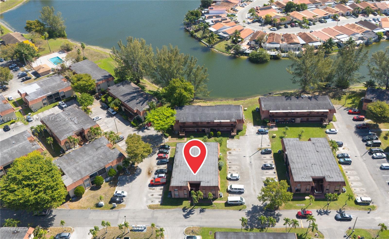 LAGO GRANDE CONDO THREE C - Residential