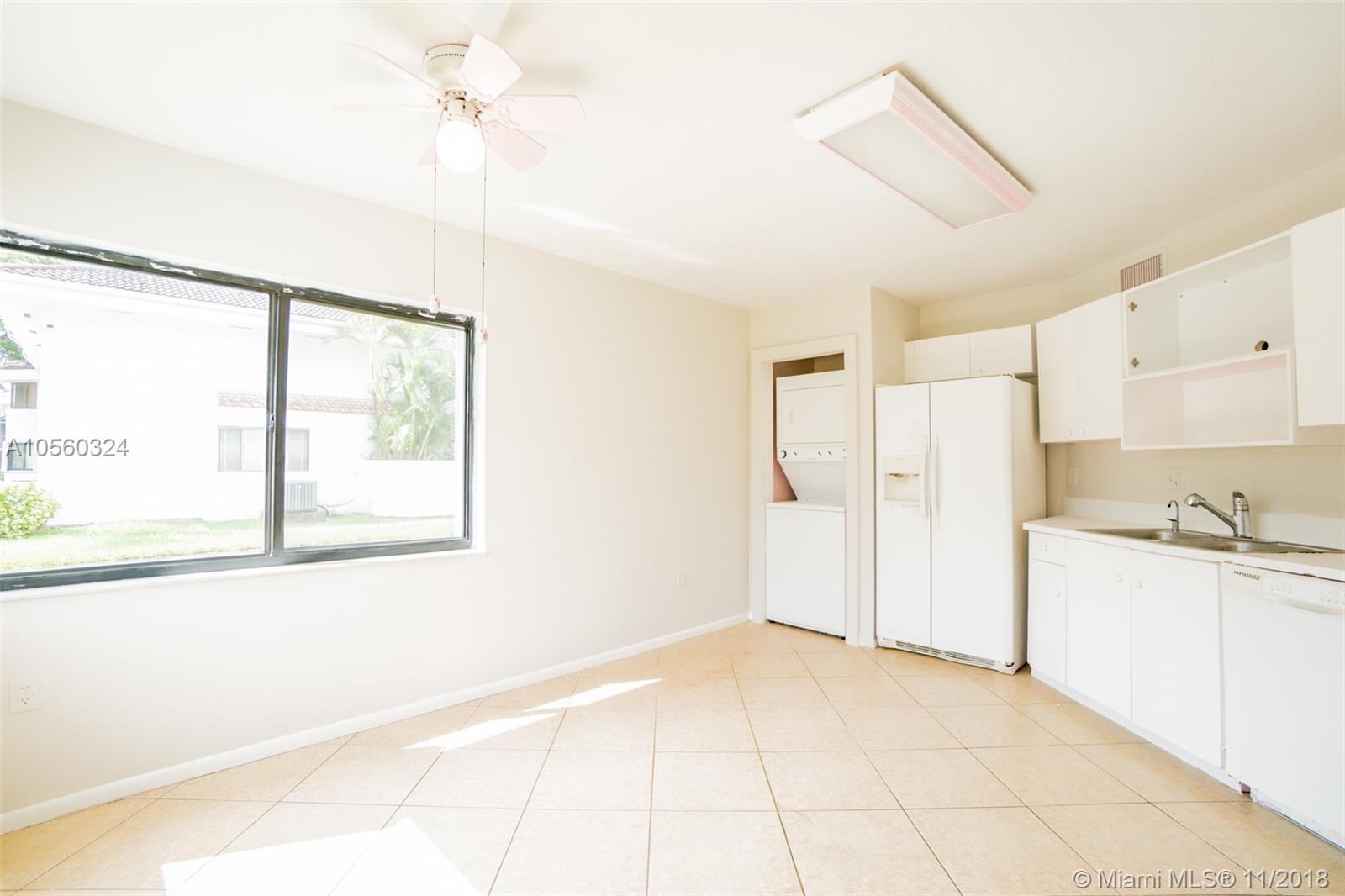 ESPRIT CONDO II - Residential Lease