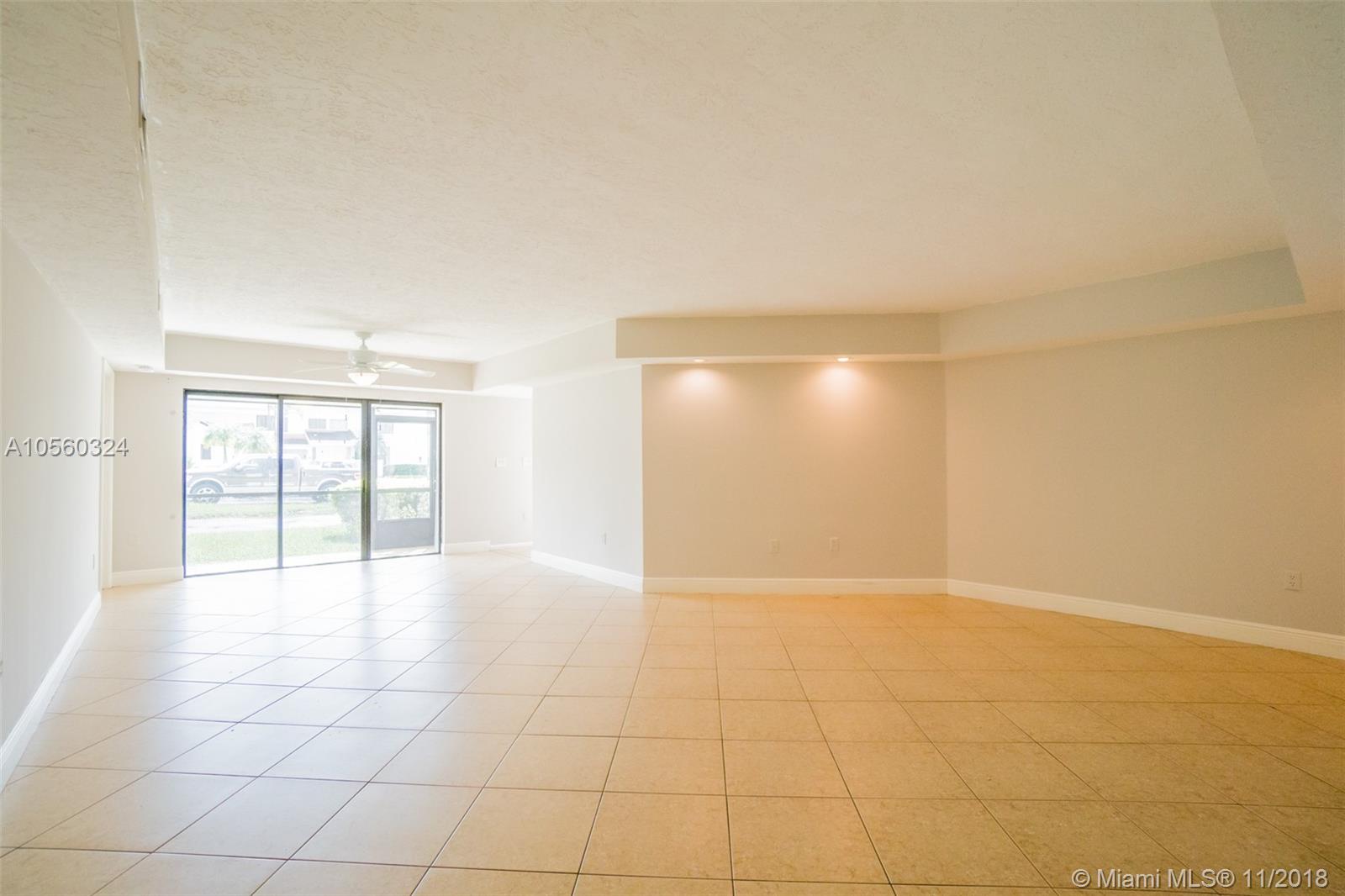 ESPRIT CONDO II - Residential Lease